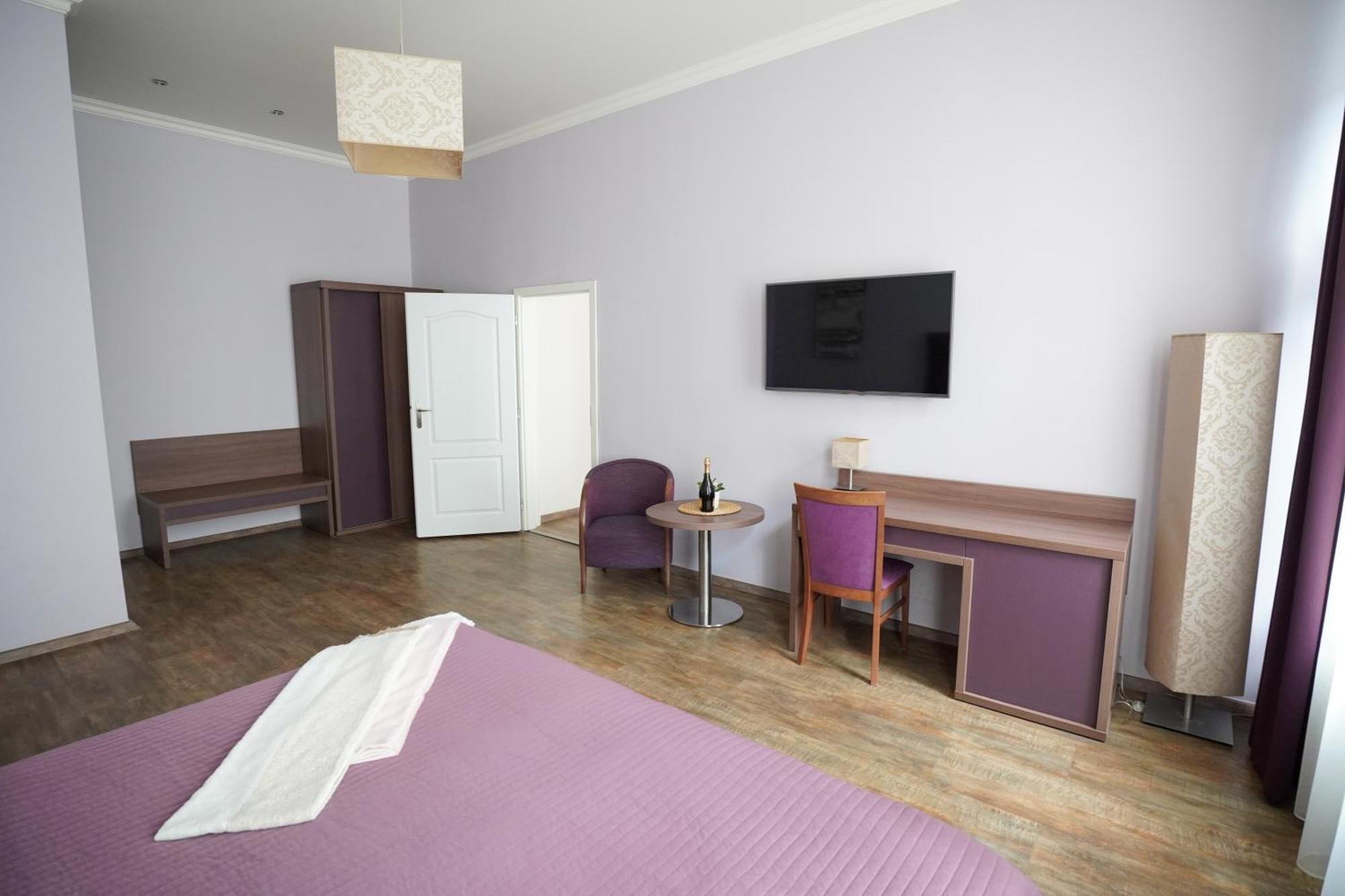 Elegant & Stylish Center Apartments! Prague Exterior photo